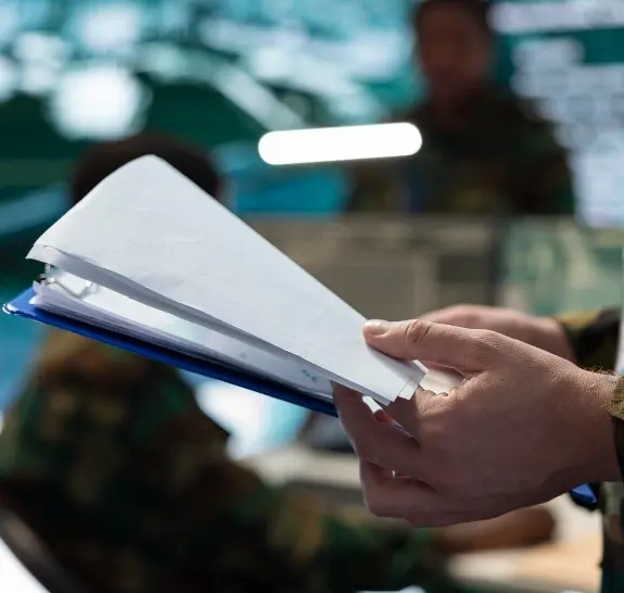 Расчеты по среднему заработку работника, если он проходил назначенное военокматом медобследование, компенсируют только за дни сдачи анализов и прохождения исследований